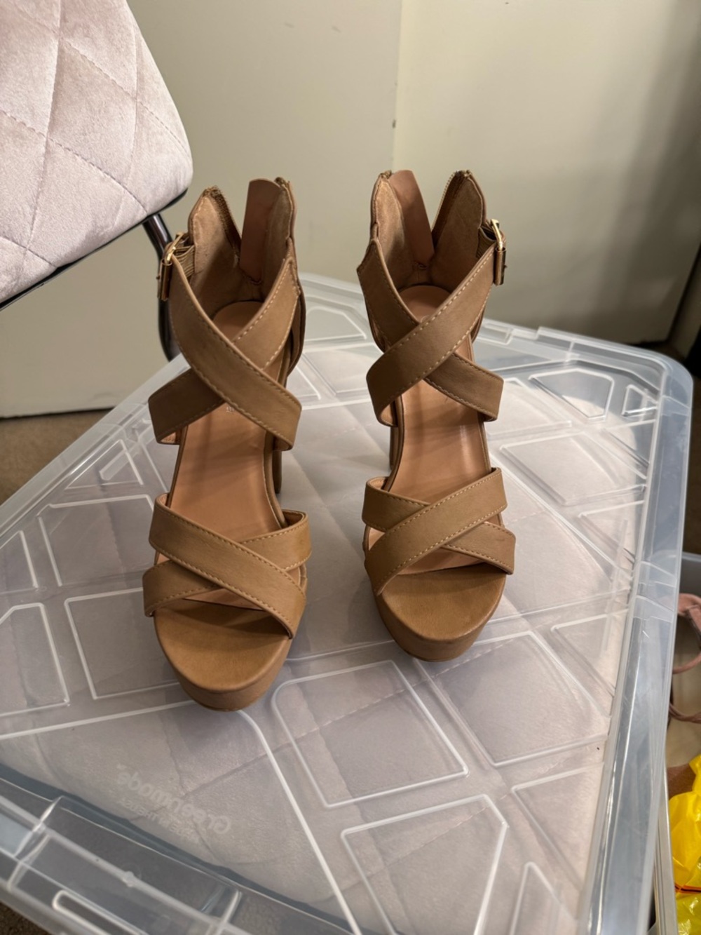 TOP Moda Brown Strappy Platform Heels